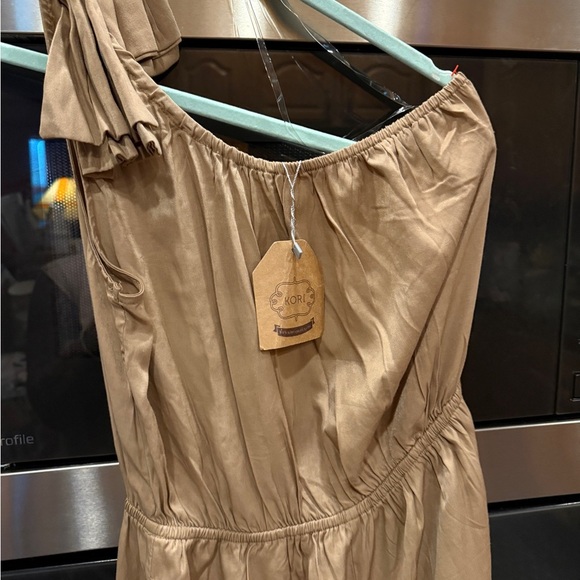 Elegant khaki Jumpsuit by Kori - Picture 3 of 5